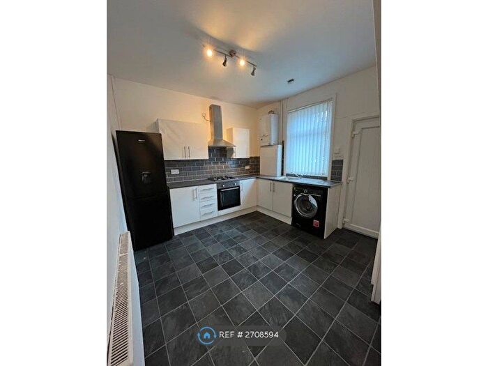 3 Bedroom Terraced House To Rent In Lonsdale Road, Bolton, BL1