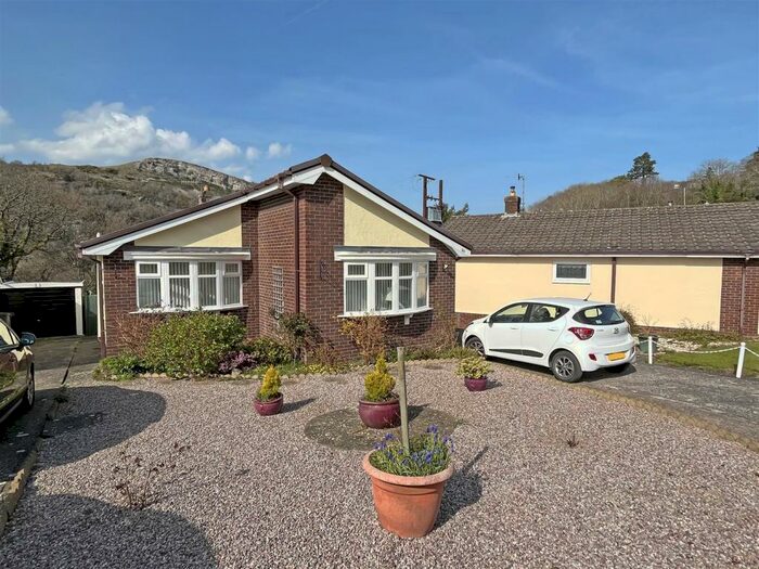 3 Bedroom Detached Bungalow For Sale In Tan Yr Foel, Rhyd-Y-Foel, Conwy, LL22