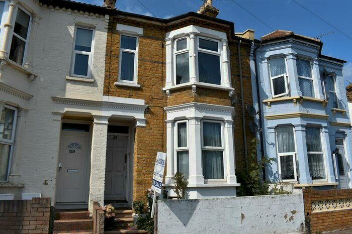 1 Bedroom Flat To Rent In Stanley Road, Southend-On-Sea, SS1