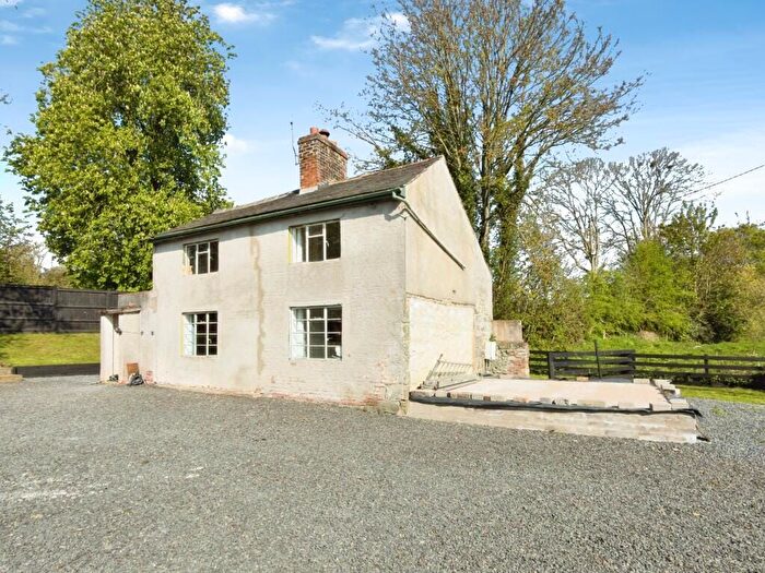 4 Bedroom Detached House For Sale In Garthmyl, Montgomery, SY15