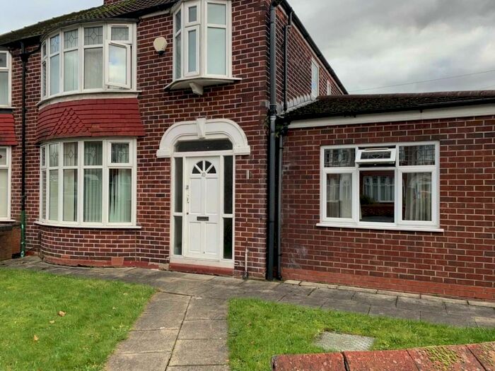 7 Bedroom Semi-Detached House To Rent In Arnfield Road, Withington, M20