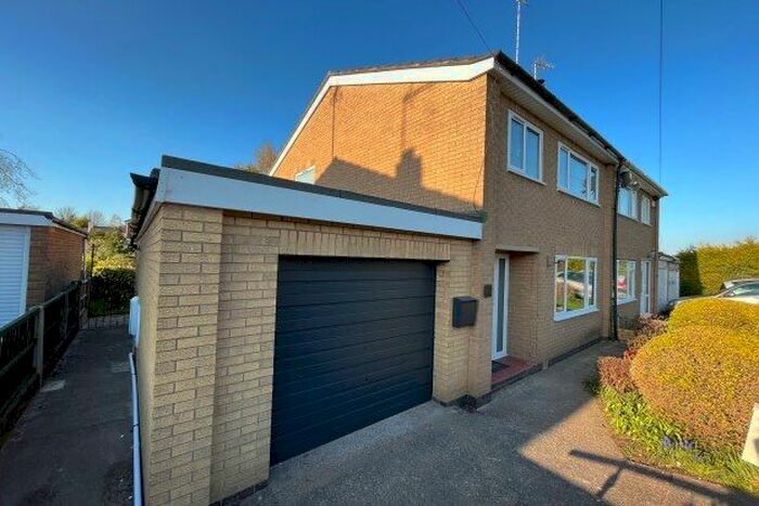 3 Bedroom Property To Rent In Beckdale, Uttoxeter, ST14