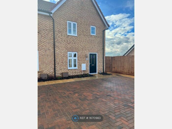 3 Bedroom End Of Terrace House To Rent In Medlar Close, Ely, CB6