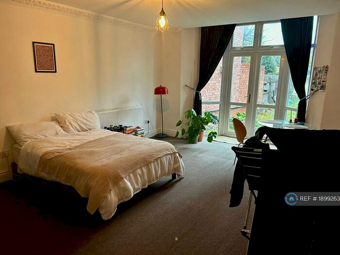 Studio To Rent In Mayfield Rd, Birmingham, B13