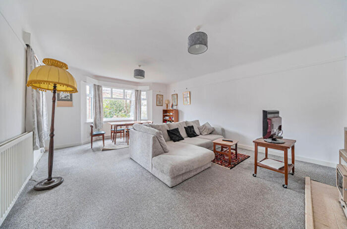 1 Bedroom Semi-Detached House To Rent In Gordon Avenue, Southampton, Hampshire, SO14