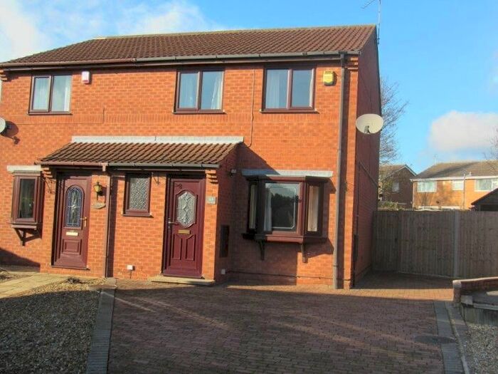 3 Bedroom Semi-Detached House To Rent In The Pines, Gainsborough, DN21