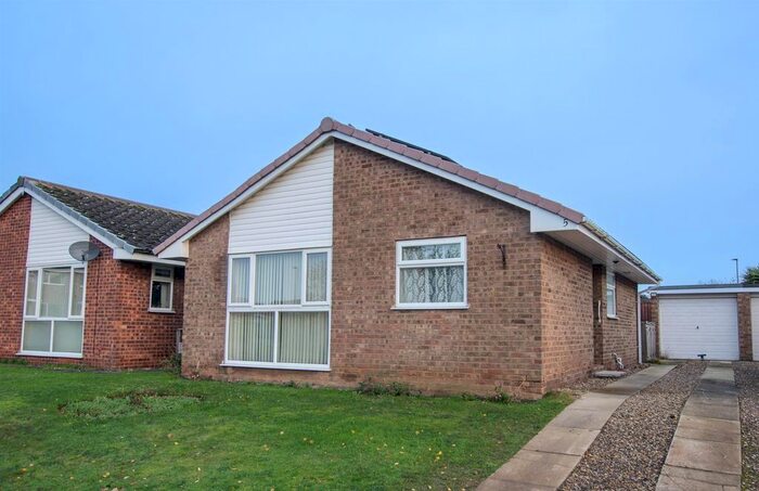 2 Bedroom Bungalow To Rent In Flaxman Croft, Copmanthorpe, York, YO23