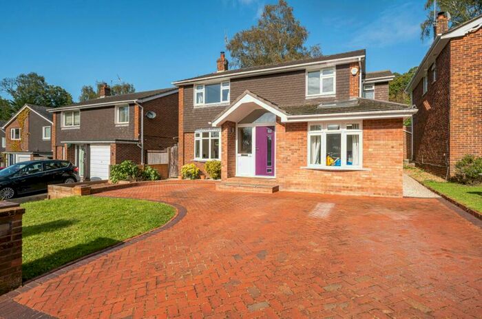 4 Bedroom Detached House To Rent In Ashdown Road, Chandlers Ford, SO53