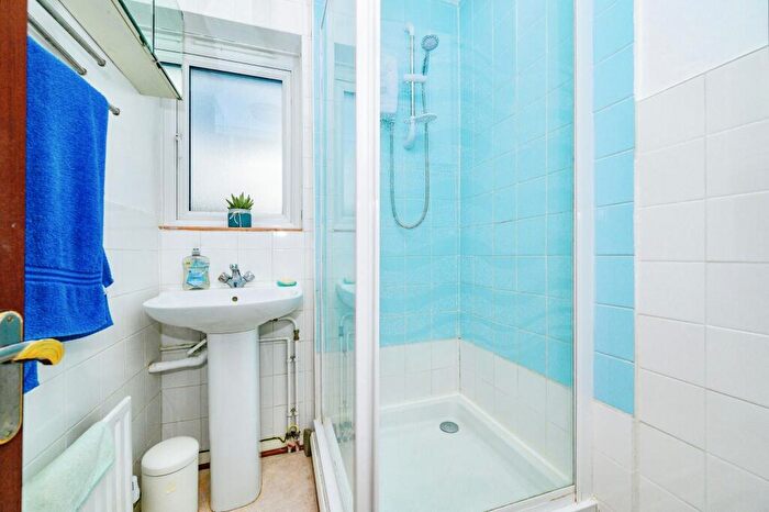 3 Bedroom Terraced House For Sale In Thornview Road, Houghton Regis, Dunstable, Bedfordshire, LU5