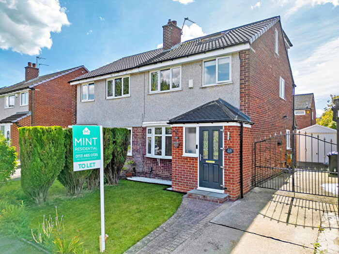 3 Bedroom Semi-Detached House To Rent In Birkdale Drive, Alwoodley, Leeds, LS17
