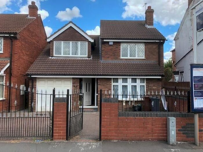 4 Bedroom Detached House To Rent In Dangerfield Lane, Darlaston, WS10