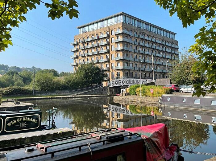 1 Bedroom Apartment To Rent In Huddersfield Road, Millroyd Mill Huddersfield Road, HD6