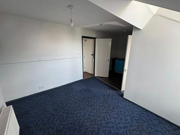 1 Bedroom Flat To Rent In Rice Lane, Egremont, CH44