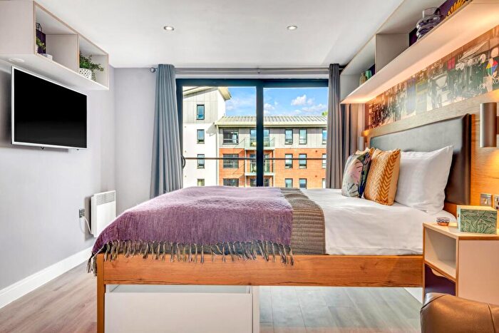 1 Bedroom Flat To Rent In Leeds, Leeds, LS6