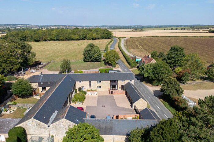 5 Bedroom Barn Conversion For Sale In Heritage Court, Clifton Reynes, Olney, MK46