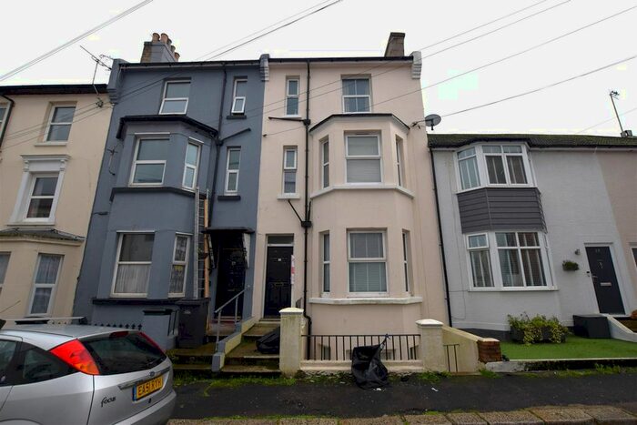 1 Bedroom Flat To Rent In Earl Street, Hastings, TN34