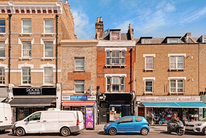 4 Bedroom Flat To Rent In Stoke Newington High Street, Hackney, N16