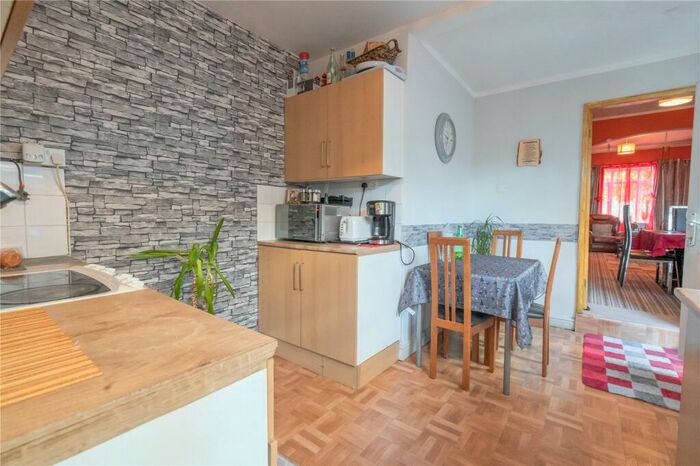 3 Bedroom Terraced House For Sale In Wellington Street, Grimsby, DN32