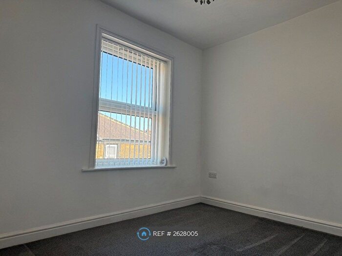 2 Bedroom Terraced House To Rent In Johnson Terrace, Morley, Leeds, LS27