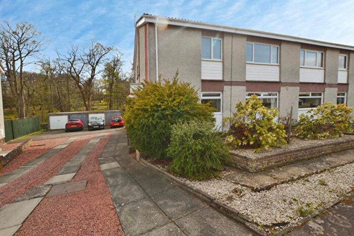 2 Bedroom Flat To Rent In Howden Hall Way, Liberton, Edinburgh, EH16