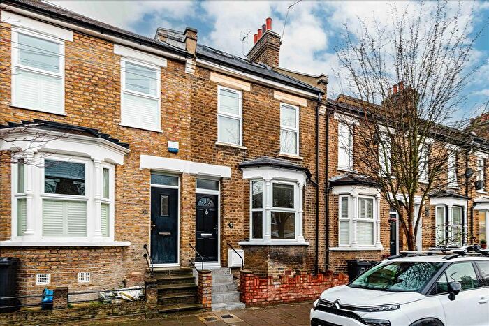 4 Bedroom Terraced House To Rent In Bushberry Road, Homerton, E9
