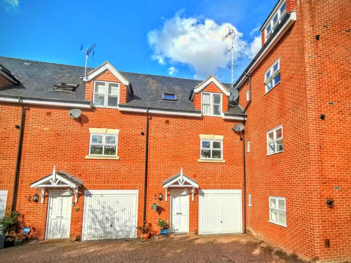 3 Bedroom Stone House To Rent In Priory Mews, Haywards Heath, RH16