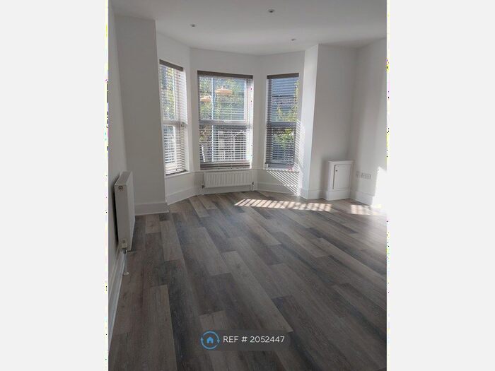 2 Bedroom Maisonette To Rent In Regent Road, Great Yarmouth, NR30