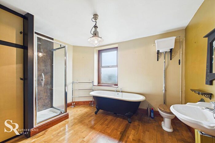 3 Bedroom Terraced House For Sale In Cliff Road, Buxton, SK17