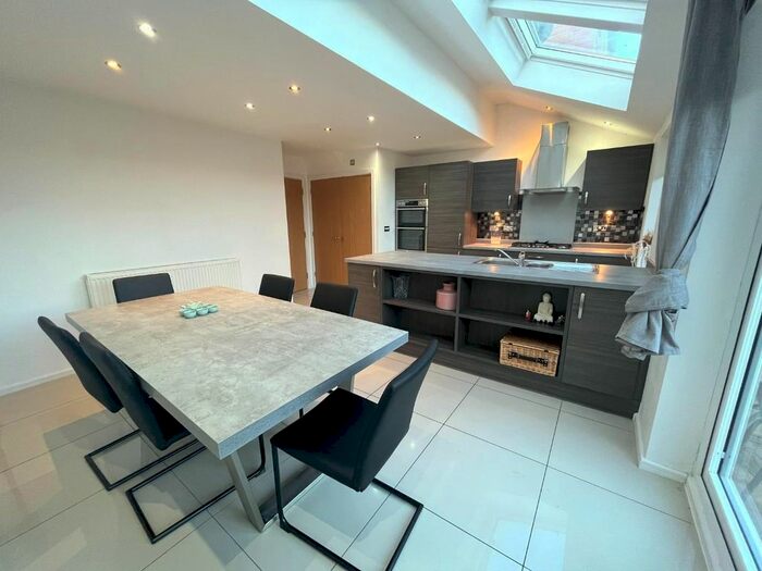 4 Bedroom Property To Rent In Mallow Drive, Salford, M7