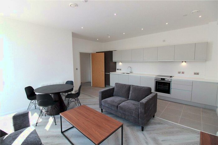 2 Bedroom Apartment To Rent In The Co-Operative, Corporation Street, Coventry, West Midlands, CV1