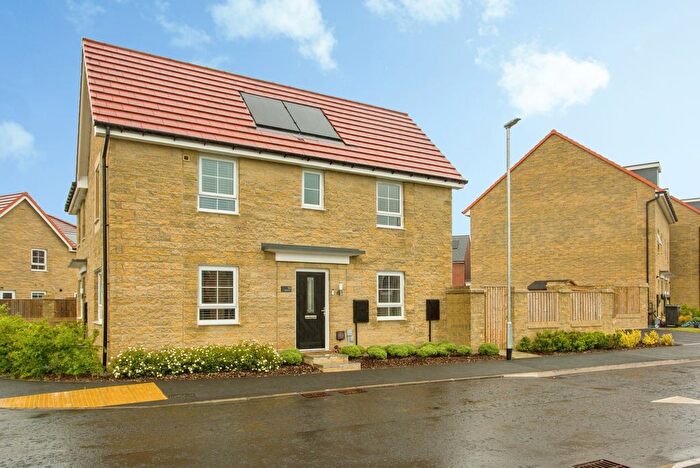 3 Bedroom Semi-Detached House For Sale In Laird Drive, Leyland, Lancashire, PR26