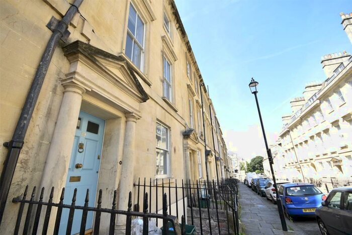 6 Bedroom Terraced House To Rent In Rivers Street, Bath, BA1