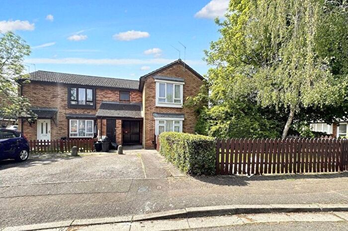 Studio To Rent In Hambledon Close, Uxbridge, UB8