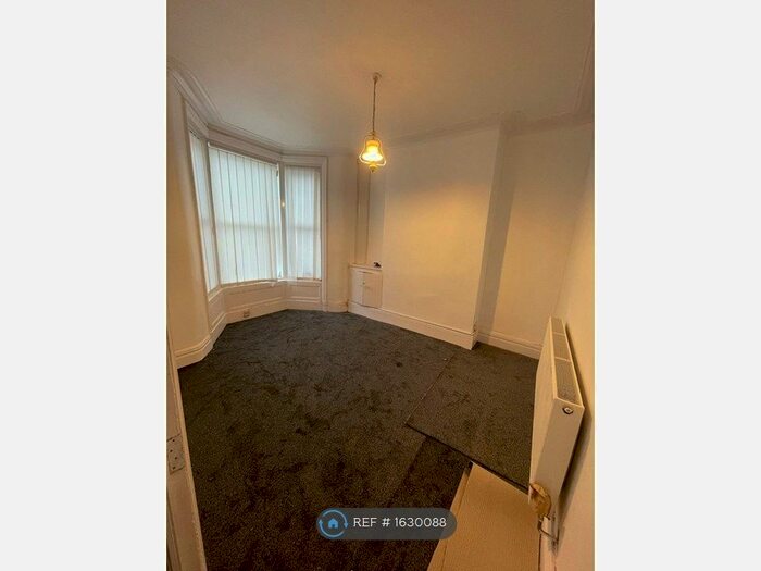 4 Bedroom Terraced House To Rent In Grosvenor Street, Blackpool, FY1