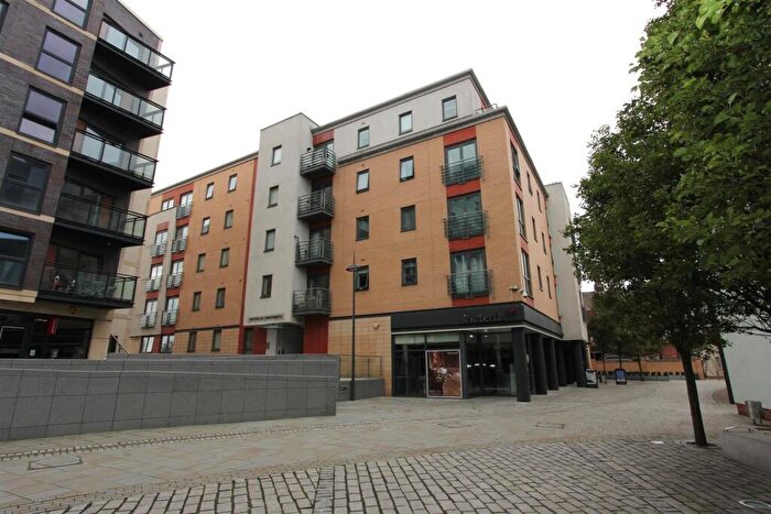2 Bedroom Flat To Rent In Waterloo Court, Waterloo Street, LS10
