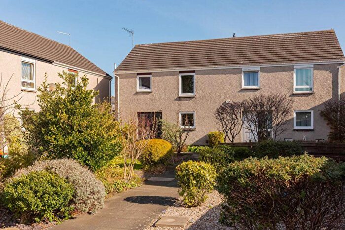 3 Bedroom Semi Detached House For Sale In Ladywell Avenue, Edinburgh, EH12