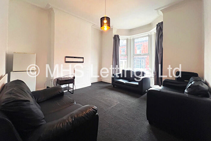 4 Bedroom Terraced House To Rent In Norwood Terrace, Leeds, LS6