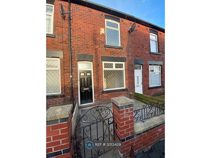 2 Bedroom Terraced House To Rent In Beverley Road, Bolton, BL1