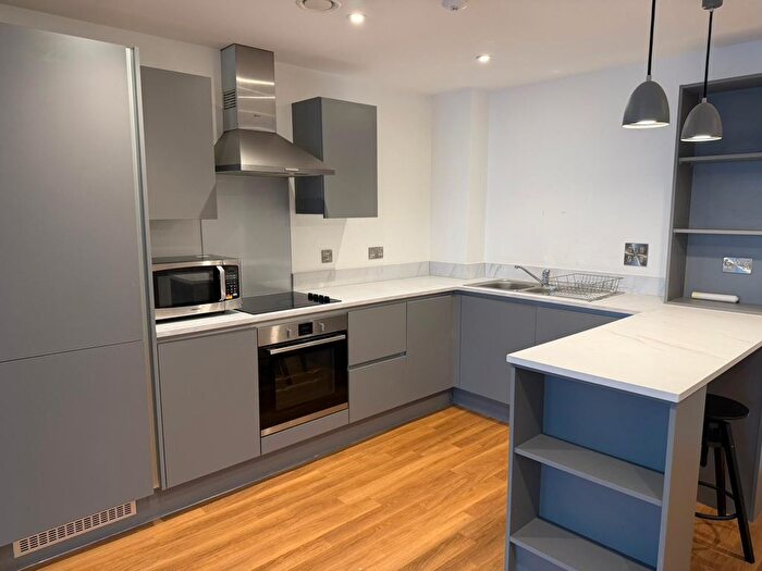 2 Bedroom Flat To Rent In Deluna House, Cornell Street, Manchester, M4
