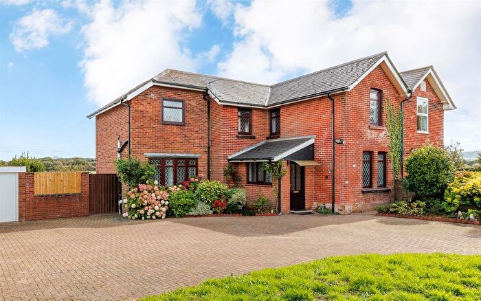 4 Bedroom Semi-Detached House For Sale In Newchurch, Isle Of Wight, PO36