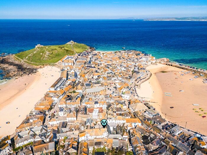 3 Bedroom Maisonette For Sale In Virgin Street, St. Ives, TR26