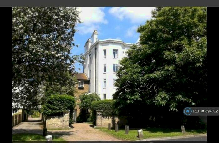 3 Bedroom Flat To Rent In Chislehurst, Chislehurst, BR7