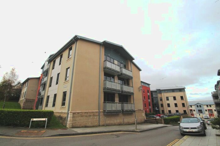 2 Bedroom Flat To Rent In Tresawya Drive, Truro TR1