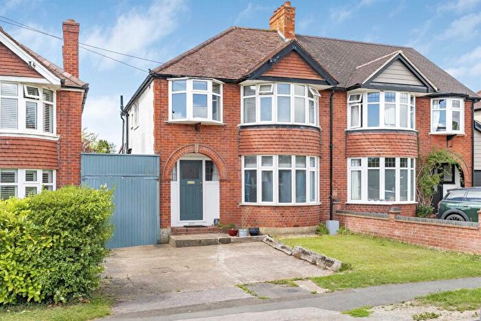 3 Bedroom Semi-Detached House For Sale In Woodcote Way, Caversham, Reading, RG4