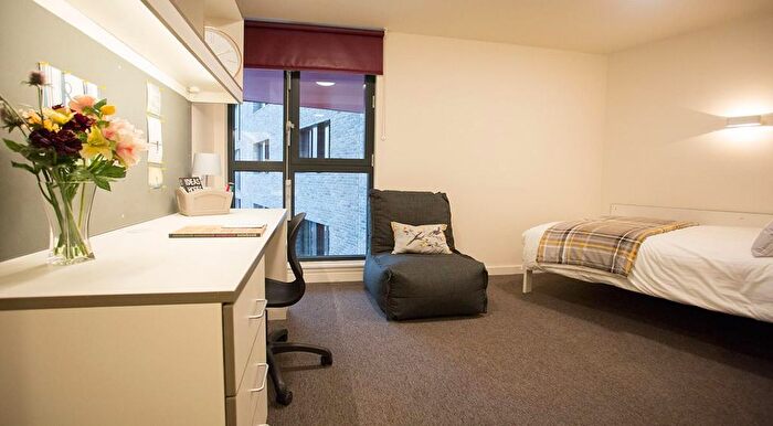 1 Bedroom Flat To Rent In Whitehall Mews, Whitehall Place, Aberdeen, AB25
