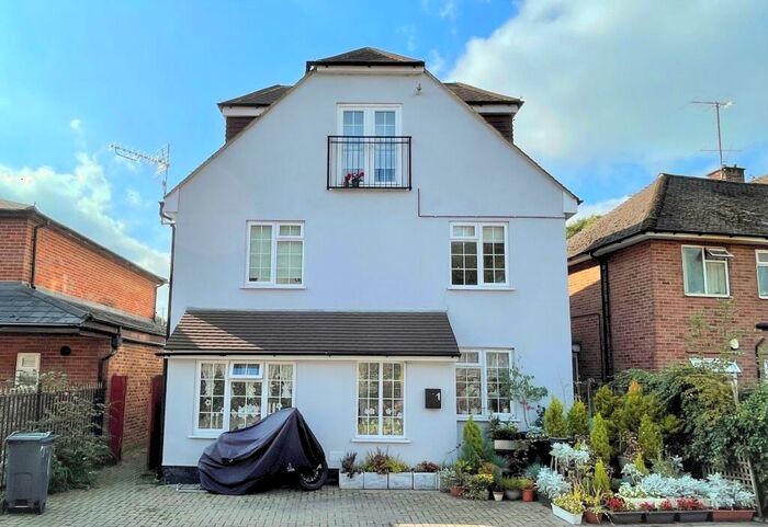 1 Bedroom Apartment To Rent In Waterside, Chesham, HP5