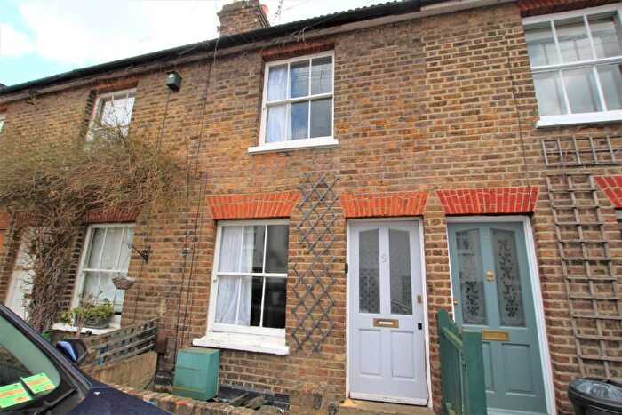 2 Bedroom Terraced House To Rent In Lorne Road (), Richmond, TW10