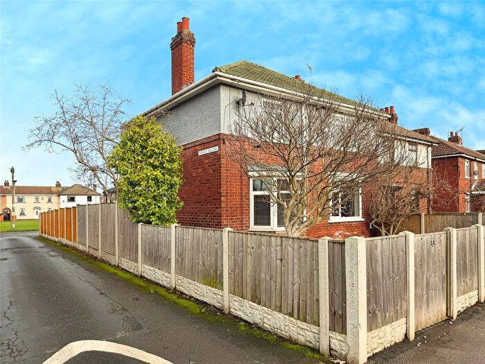 3 Bedroom Semi Detached House For Sale In Brecks Lane, Kirk Sandall, Doncaster, South Yorkshire, DN3