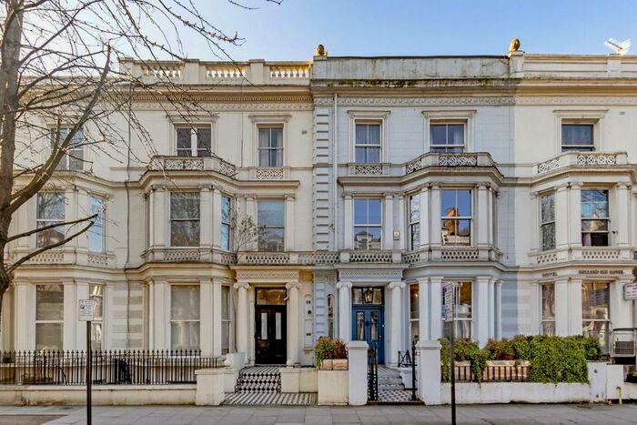 1 Bedroom Flat To Rent In Holland Road, London, W14