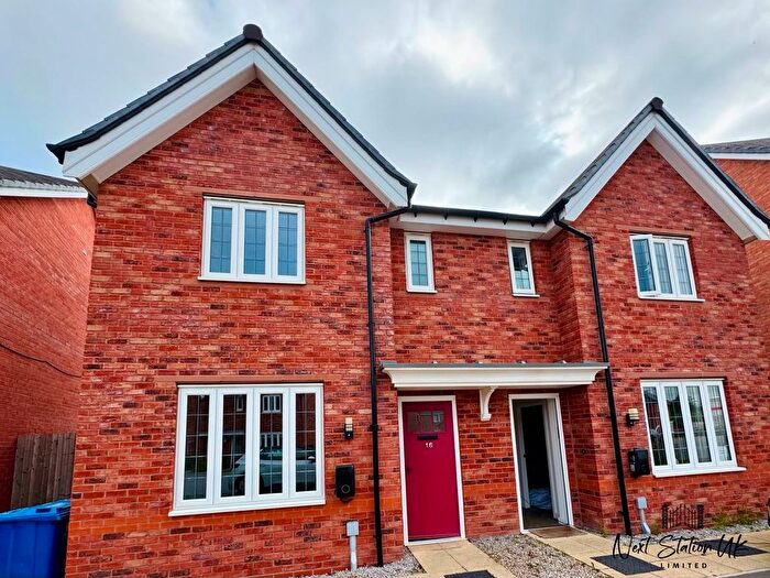 3 Bedroom Semi-Detached House To Rent In Featherstone Crescent, Heald Green, Cheadle, SK8